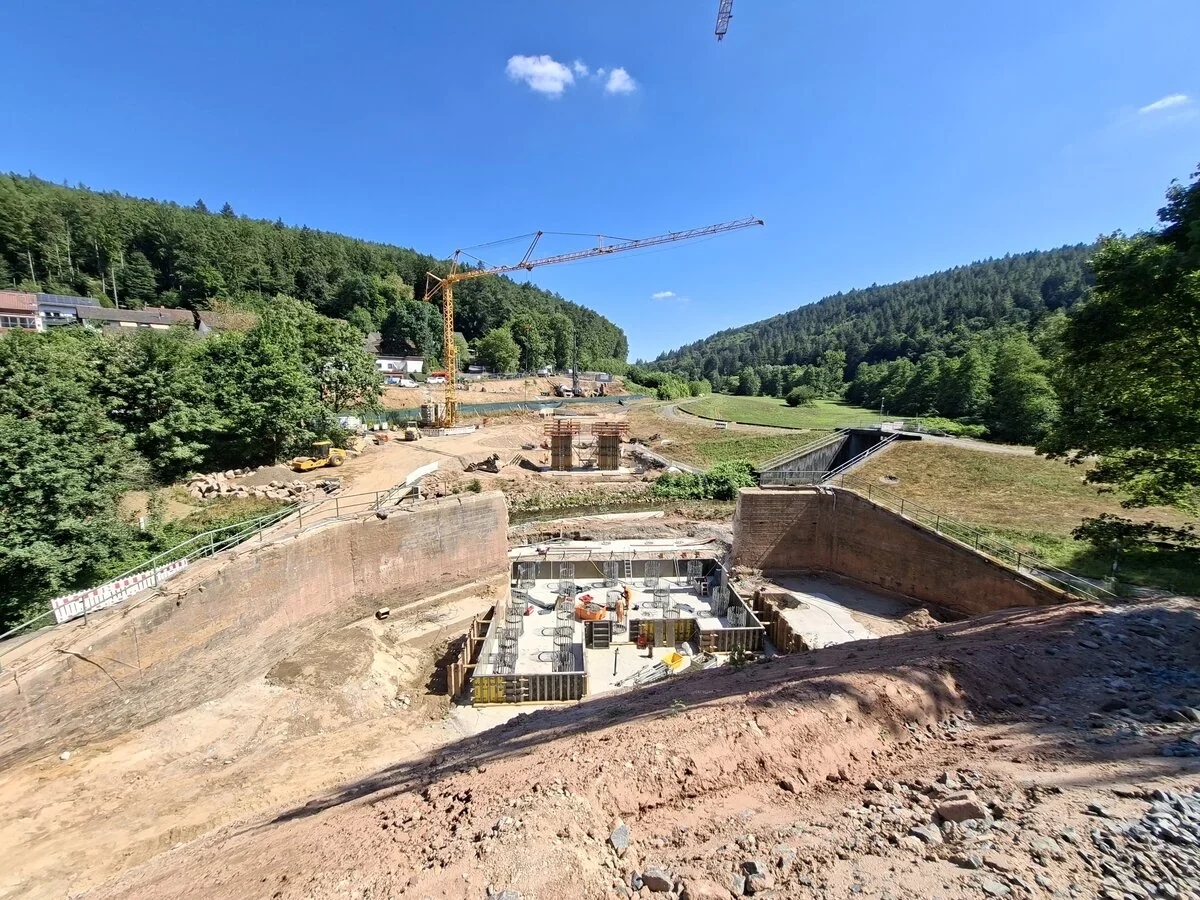 Budowa Talbrücke Zell w Bad König